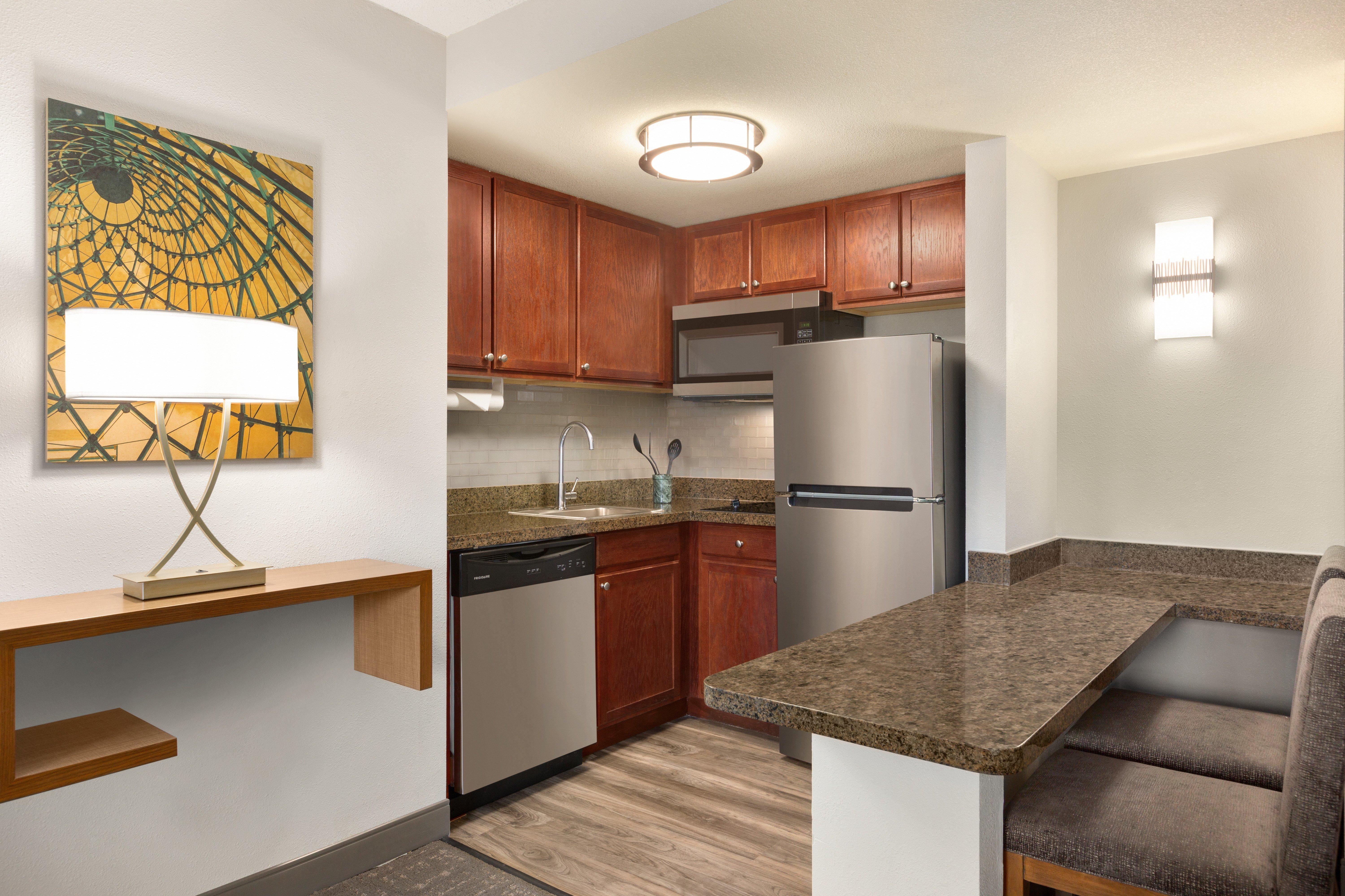 Mango Staybridge Suites Tampa East- Brandon By Ihg מראה חיצוני תמונה