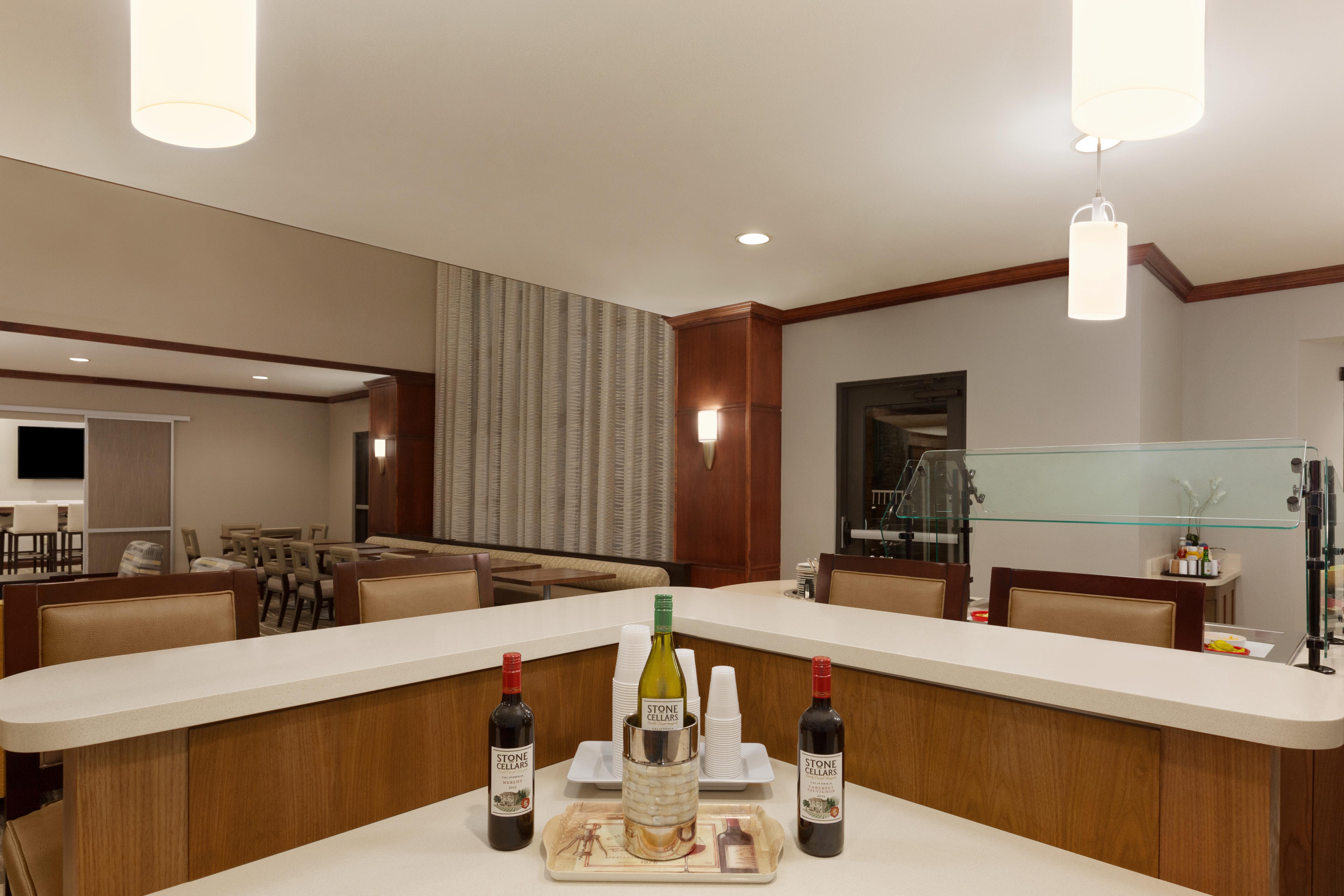 Mango Staybridge Suites Tampa East- Brandon By Ihg מראה חיצוני תמונה