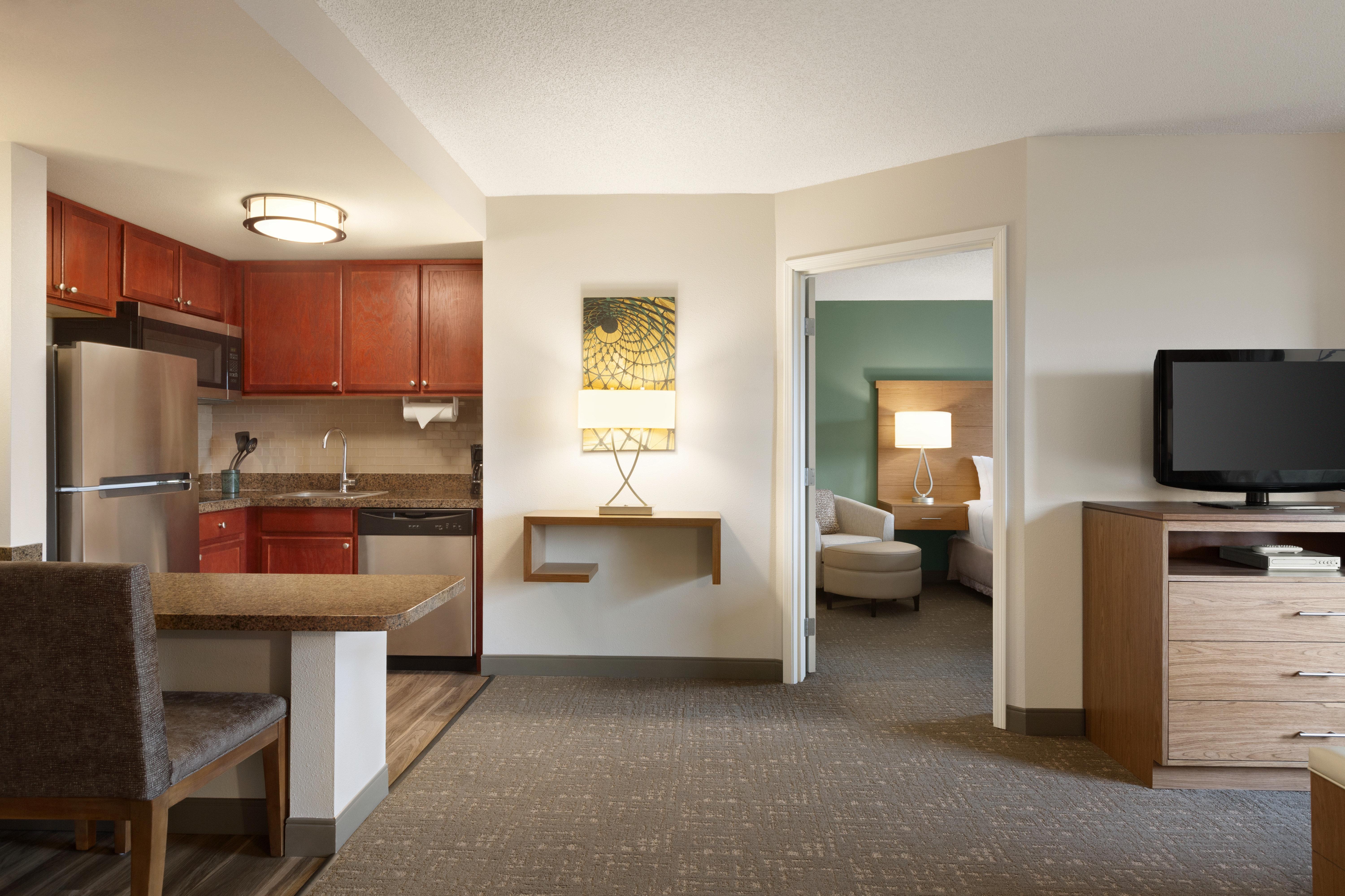 Mango Staybridge Suites Tampa East- Brandon By Ihg מראה חיצוני תמונה