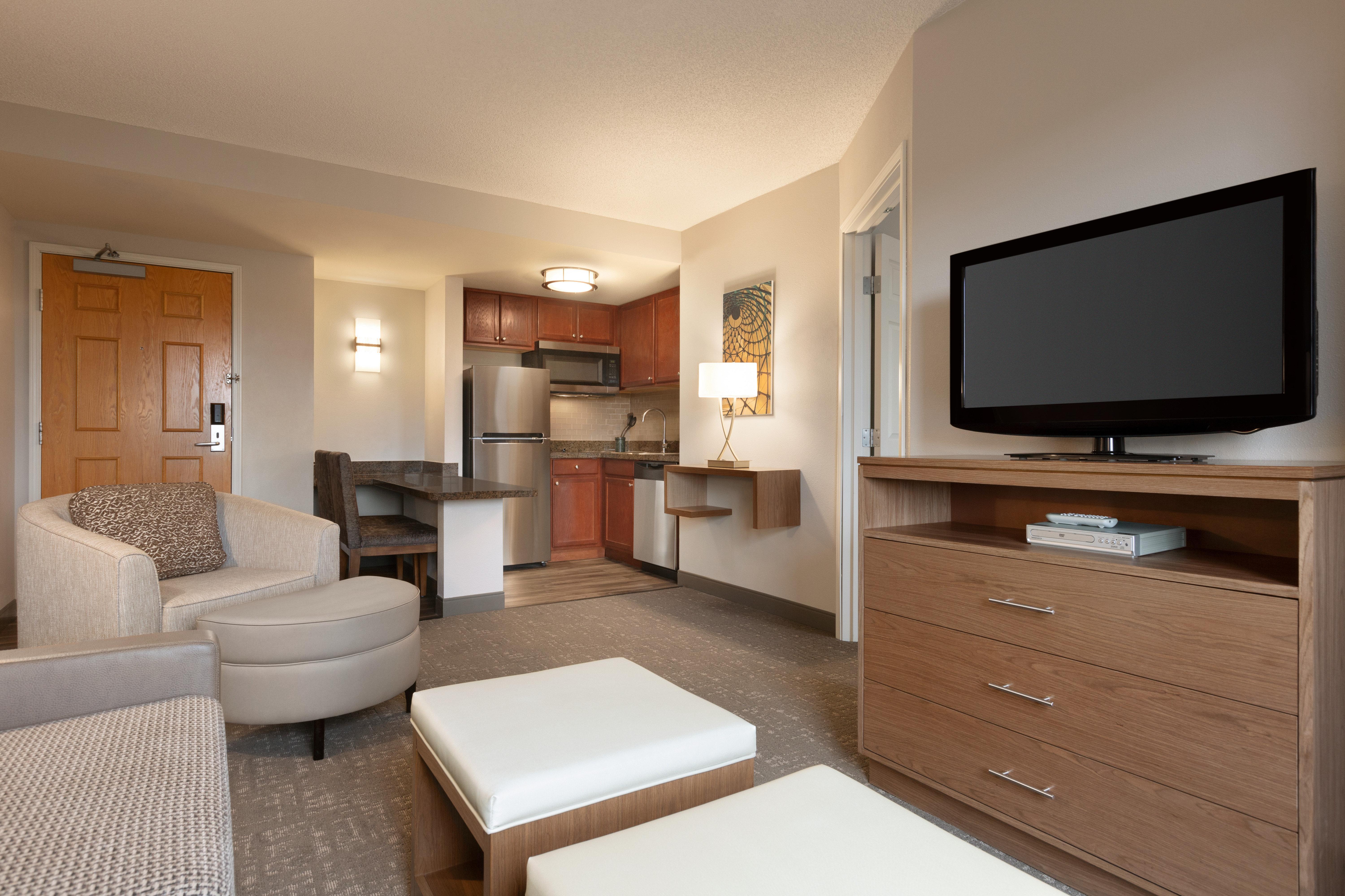 Mango Staybridge Suites Tampa East- Brandon By Ihg מראה חיצוני תמונה