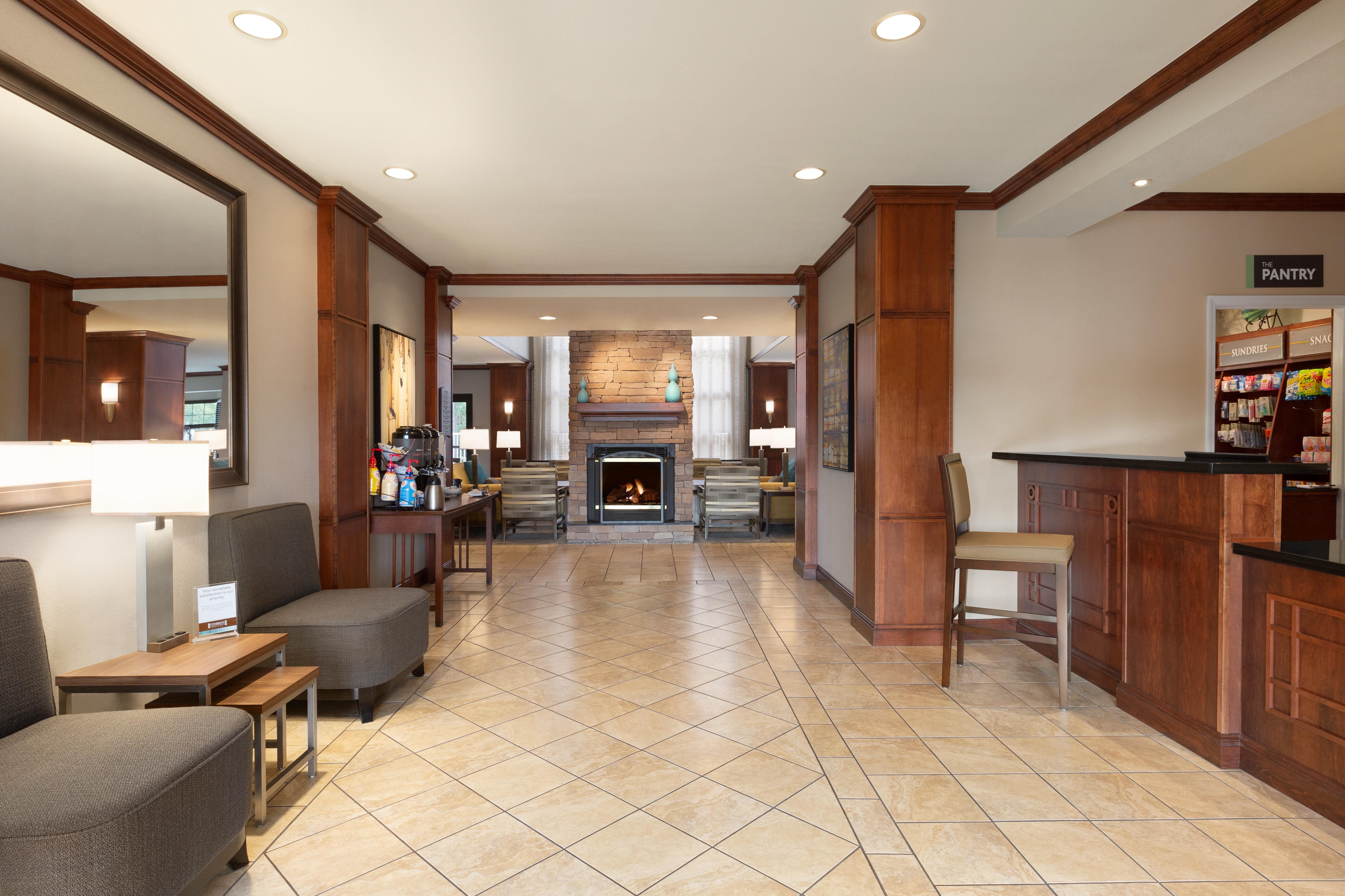 Mango Staybridge Suites Tampa East- Brandon By Ihg מראה חיצוני תמונה
