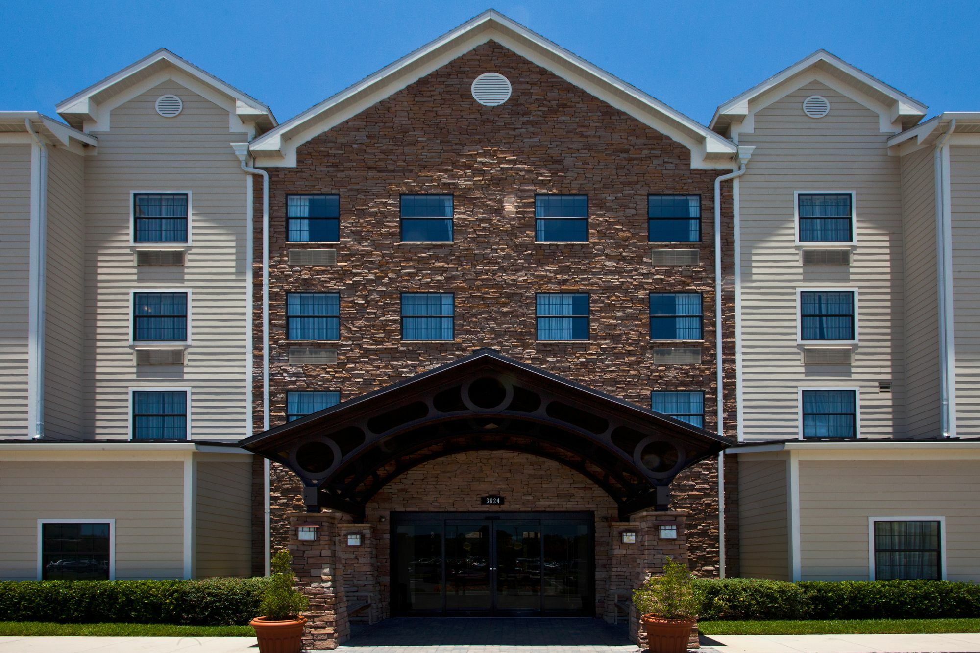 Mango Staybridge Suites Tampa East- Brandon By Ihg מראה חיצוני תמונה