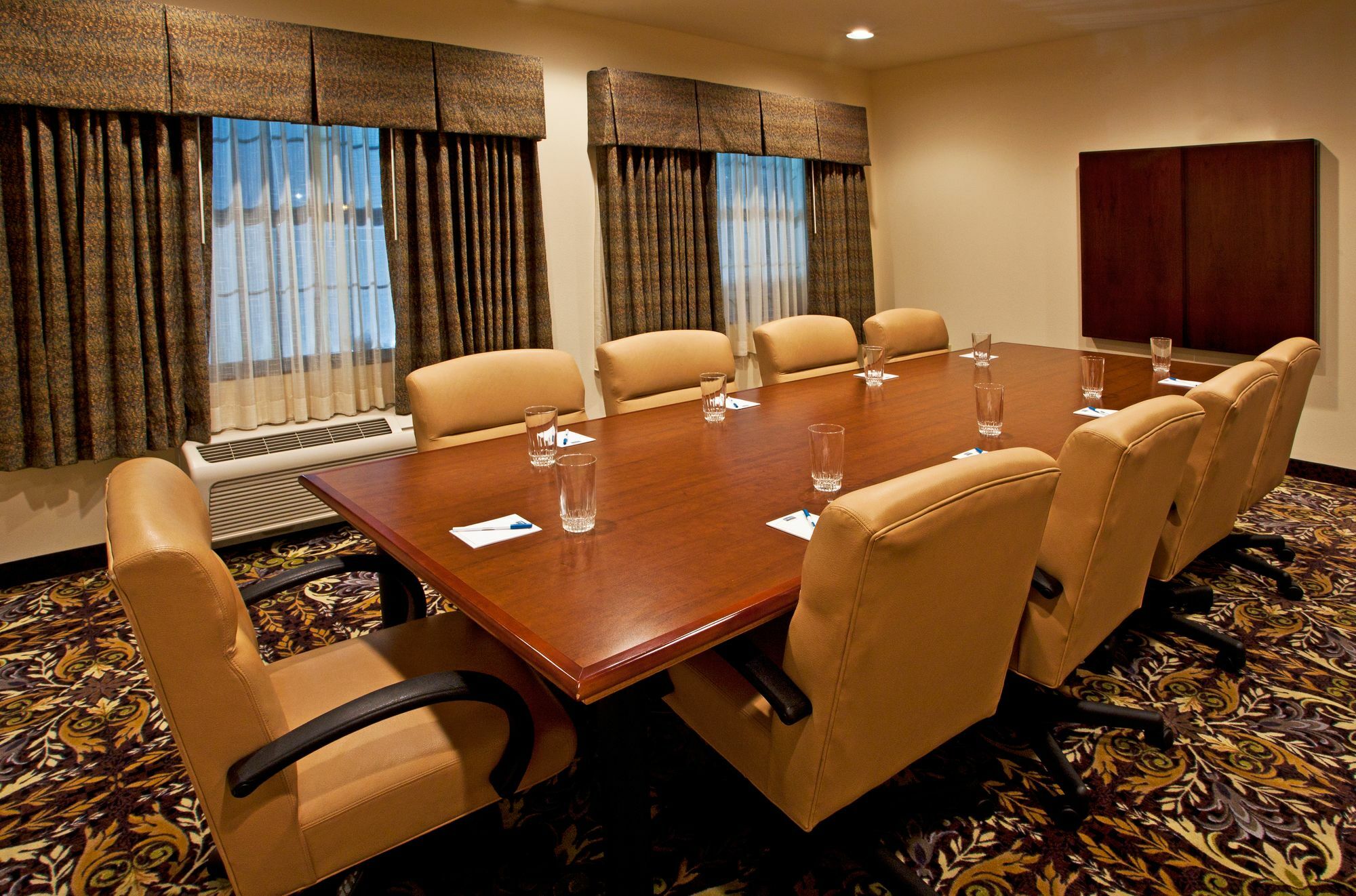 Mango Staybridge Suites Tampa East- Brandon By Ihg מראה חיצוני תמונה